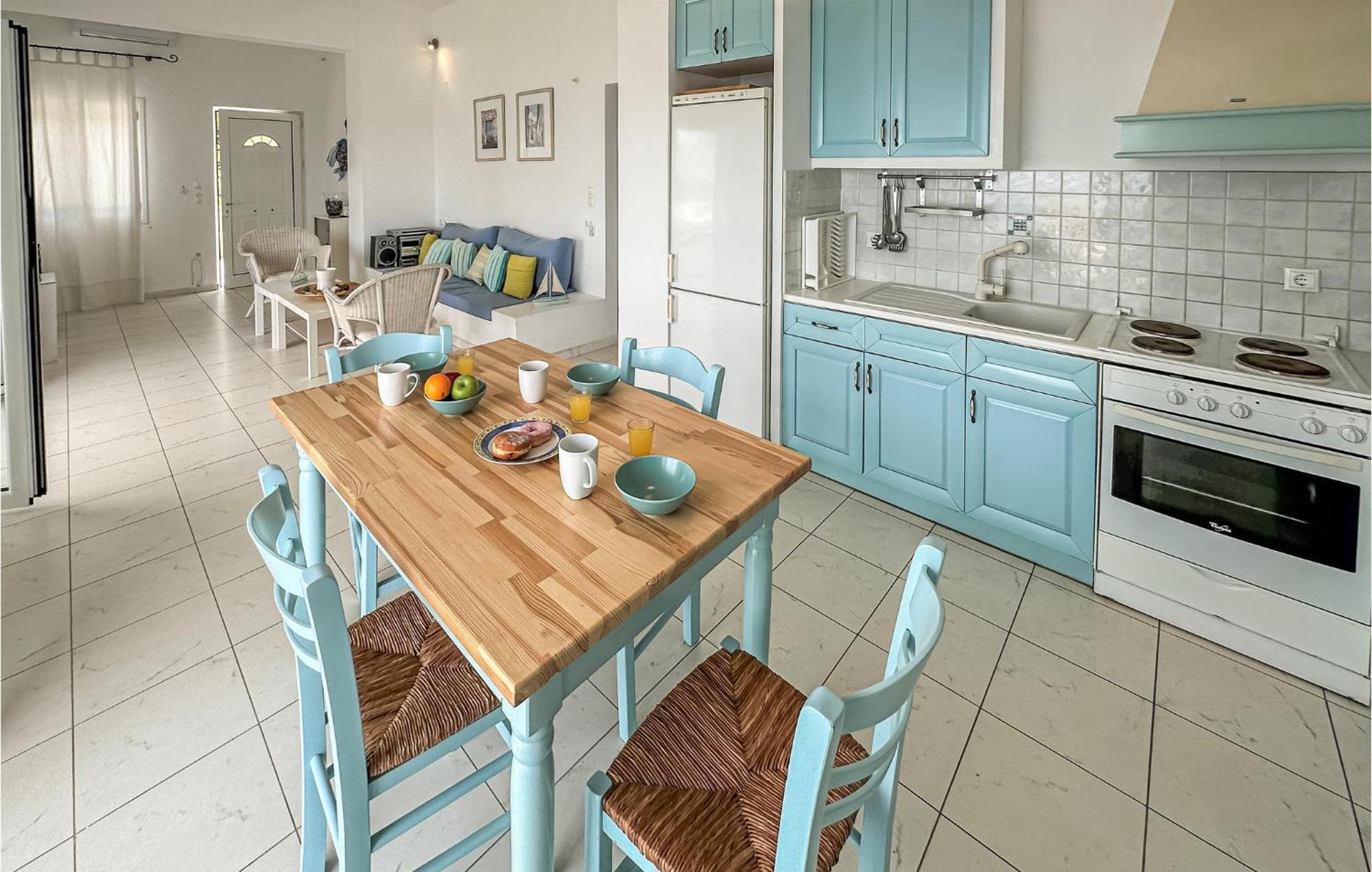 2 Bedroom Lovely Home In Kalamata Ngoại thất bức ảnh